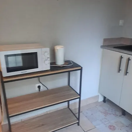 Logis Du Bourg شقة Puy-lʼÉvêque