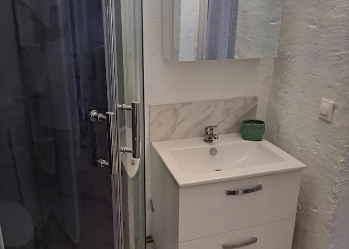 Logis Du Bourg * Puy-lʼÉvêque